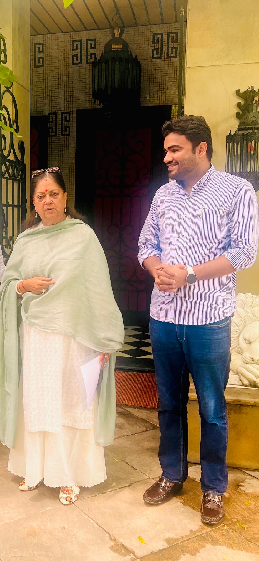 Keshav Kumar, CEO of SHOUT IT with Vasundhra Raje Scindia, Former CM of Rajasthan